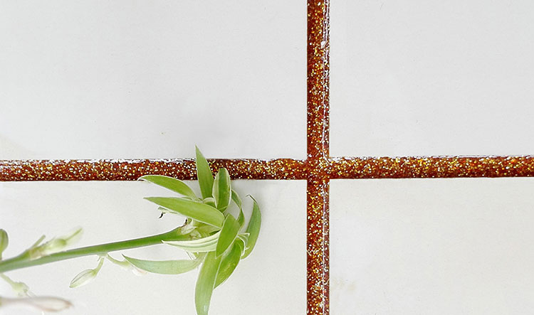 安裝了地暖可以用瓷磚美縫劑嗎 安裝了地暖可以用瓷磚美縫劑嗎