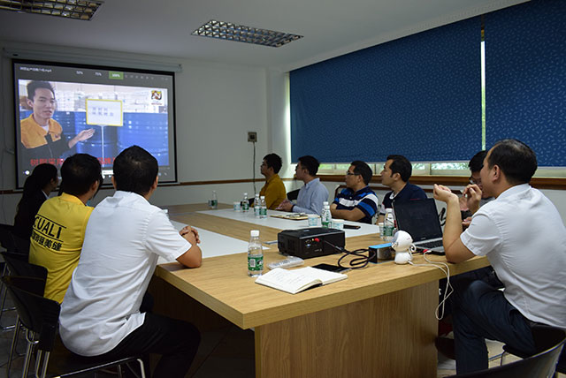 碧桂園領導、專家蒞臨德國CUALI磚麗指導工作